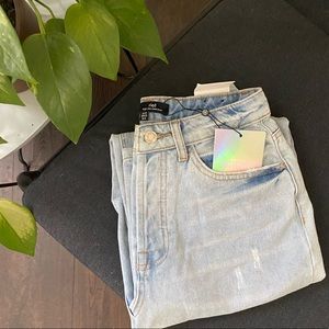 Missguided distressed Riot high rise mom jean NWT